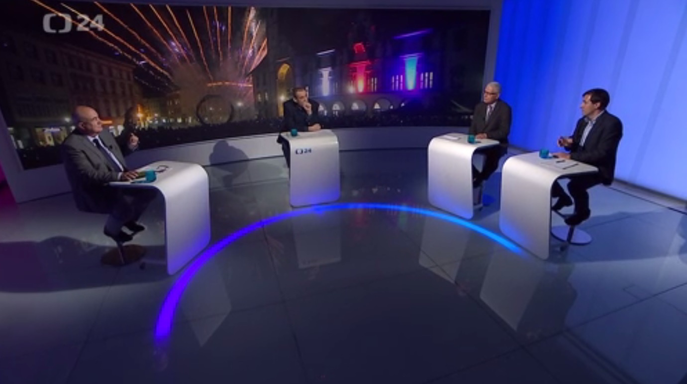 Politické spektrum k 10. výročí republiky